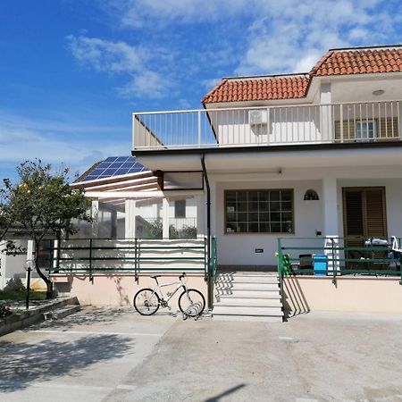 Monolocale Tirreno Studio Seafront Formia Eksteriør billede
