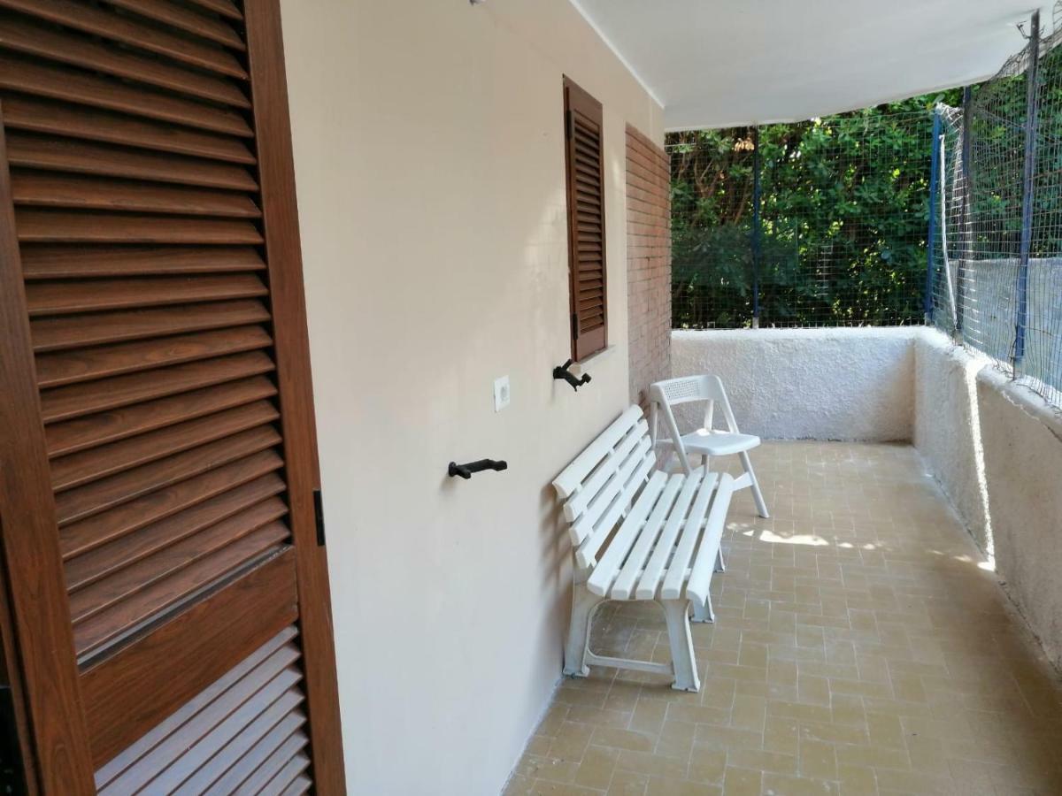 Monolocale Tirreno Studio Seafront Formia Eksteriør billede